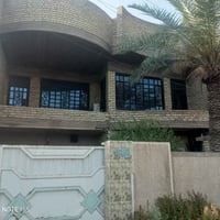 بيت للبيع مساحه 200, متر واجه 10نزال 20 يحتوي 6 غرف نوم واستقبال ومطبخ...
