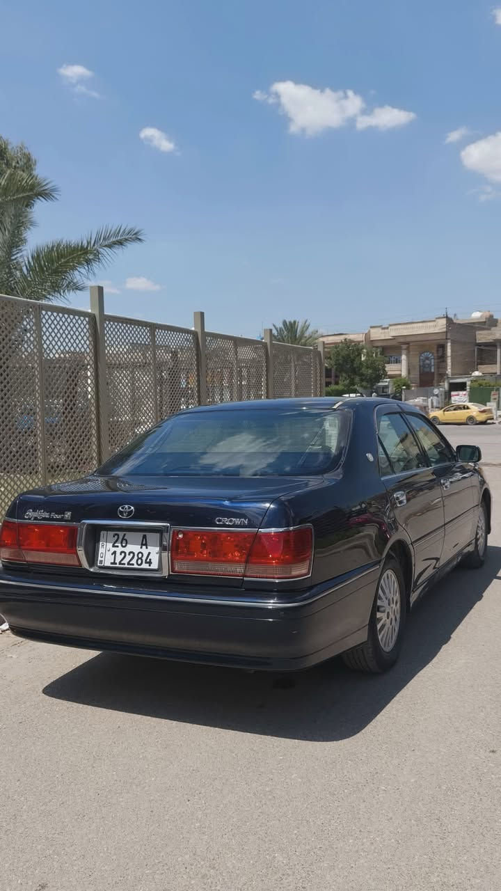 السلام عليكم للبيع او مراوس بتاهو 
ملكه موديل ٢٠٠٠ 
مكفوله من كص ونقل جثه جاهزه رقم دولي صلاح الدين تحويل 
مكينه ففتي ناعمه سياره جديده ٤ دكم كرستال عنواني بغداد 
***********
