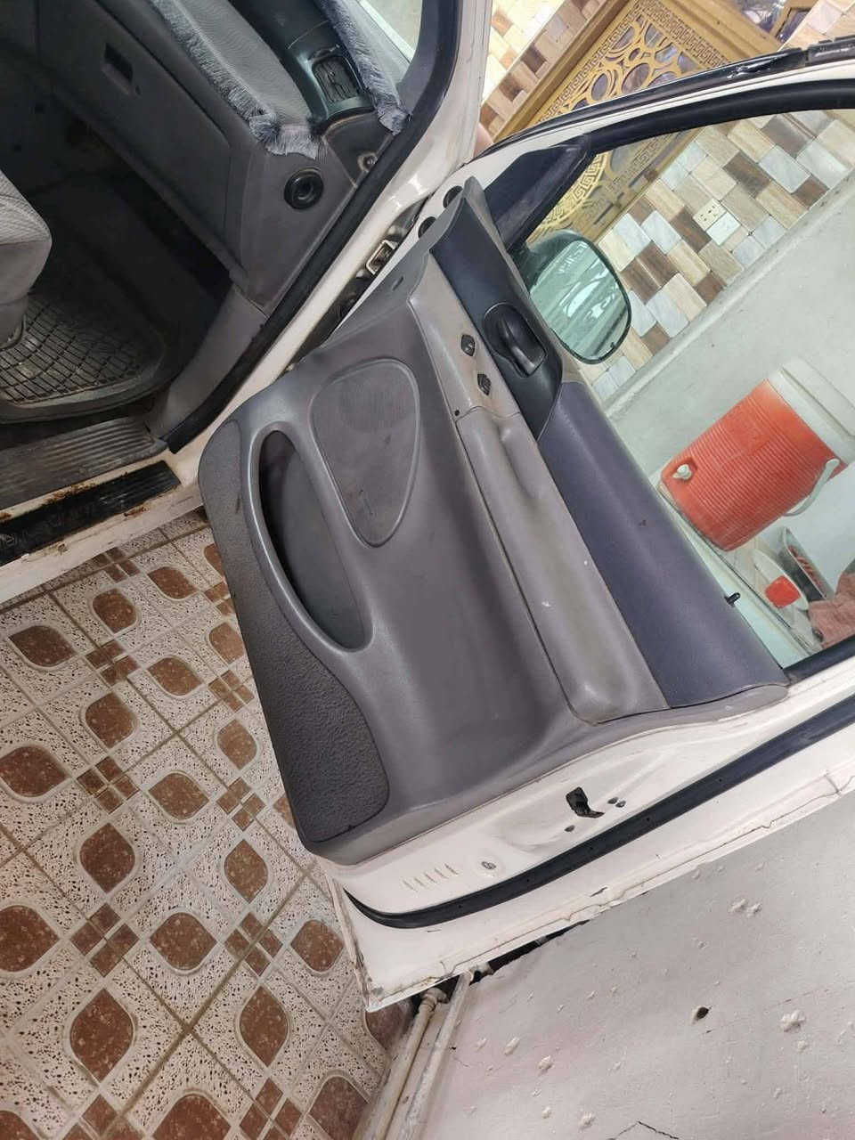 اسلام عليكم فورت امريكي لبيع سبعه راكب محرك كير صدر زينات كهربائ كله شغاله تواير جديد مسجله رق نينوئ
السعر 35 بيه مجال ***********
