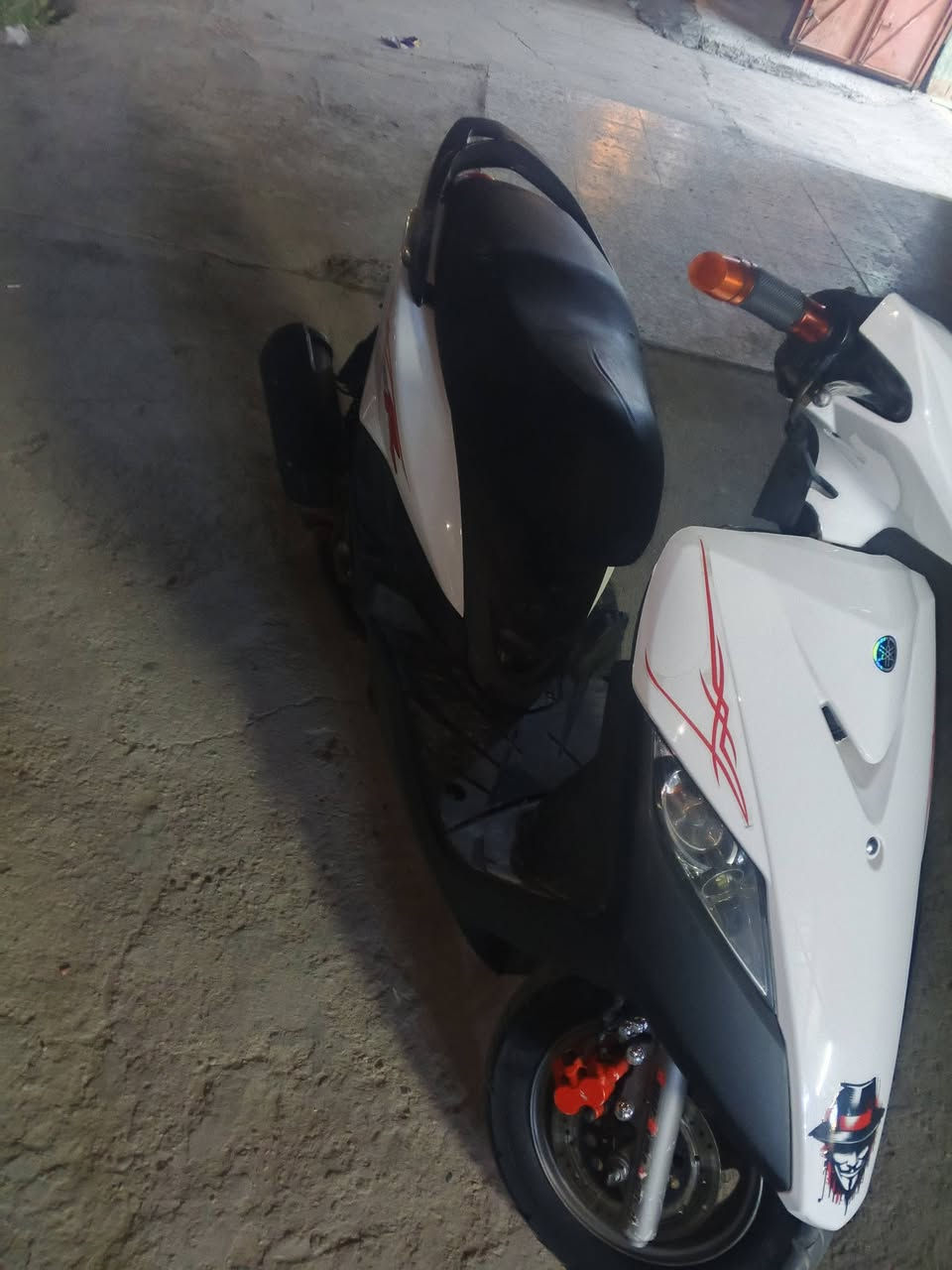 سلام عليكم دراجه ثعلب للبيع جديده مكينه ممفتوحه لوك دراجه 22/2نازله من رمبه دراجه جديده معنه كلمه سعر 700وبيه مجال للطيبن مستعجل على بيع ***********
