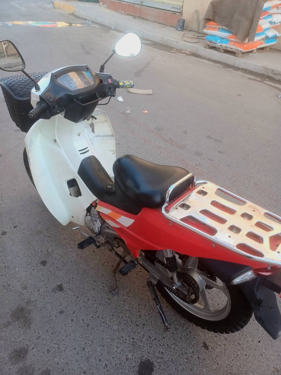 سلام وعليكم سرفيس البيع نضيف كلش اي نقص مابي موديل 24 حديث للإستفسار ***********
