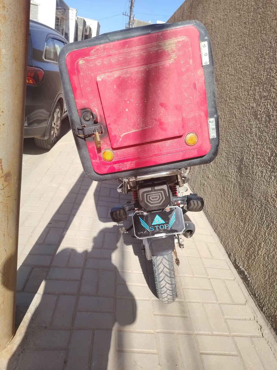 السلام عليكم دراجه ايرانيه خمسه ريال نظيفه موديل 25 رائد هيبه 700 مجال بسيط ***********
