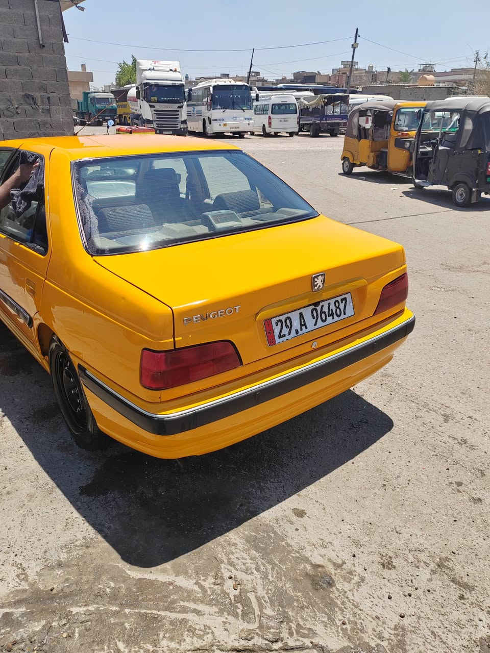 بيجو بارص موديل 21 بسمي حرة
بيه بنيد وجاملغ
گير مكينه تبريد صدر مگفول
بغداد/كاظمية /جكوك
***********
