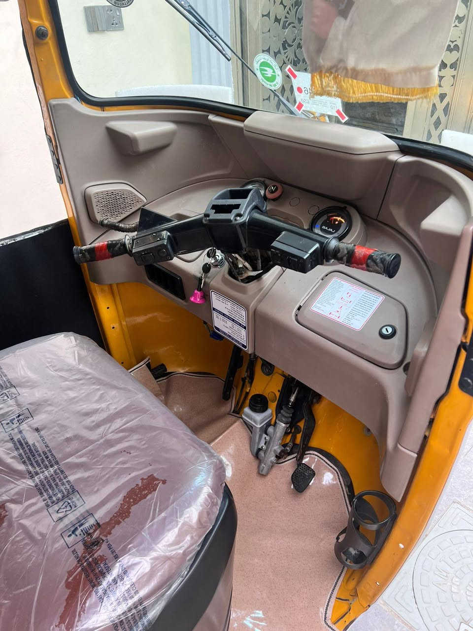 سلام عليكم تكتك بجاج اهندي اوراق بسمي موبايل 2021شهر11 تكتك جديده مكينه مجفته شركه  مال شركه اكسن كير مكفولات لاتخبير ولاتنقيص تخم تاير جادر دوشمه برده جديده كامله مانقصه برغي بيه ضربه بل صفحه وعمره السعر6700وبيه مجال المكان كربلاء رقم الهاتف *********** مامتواجد اتصل وبيك خير وتدلل
