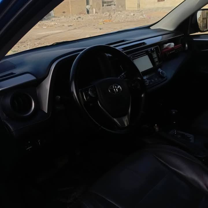 السلام عليكم سياره راف 4 موديل 2017 السعر 150
***********

