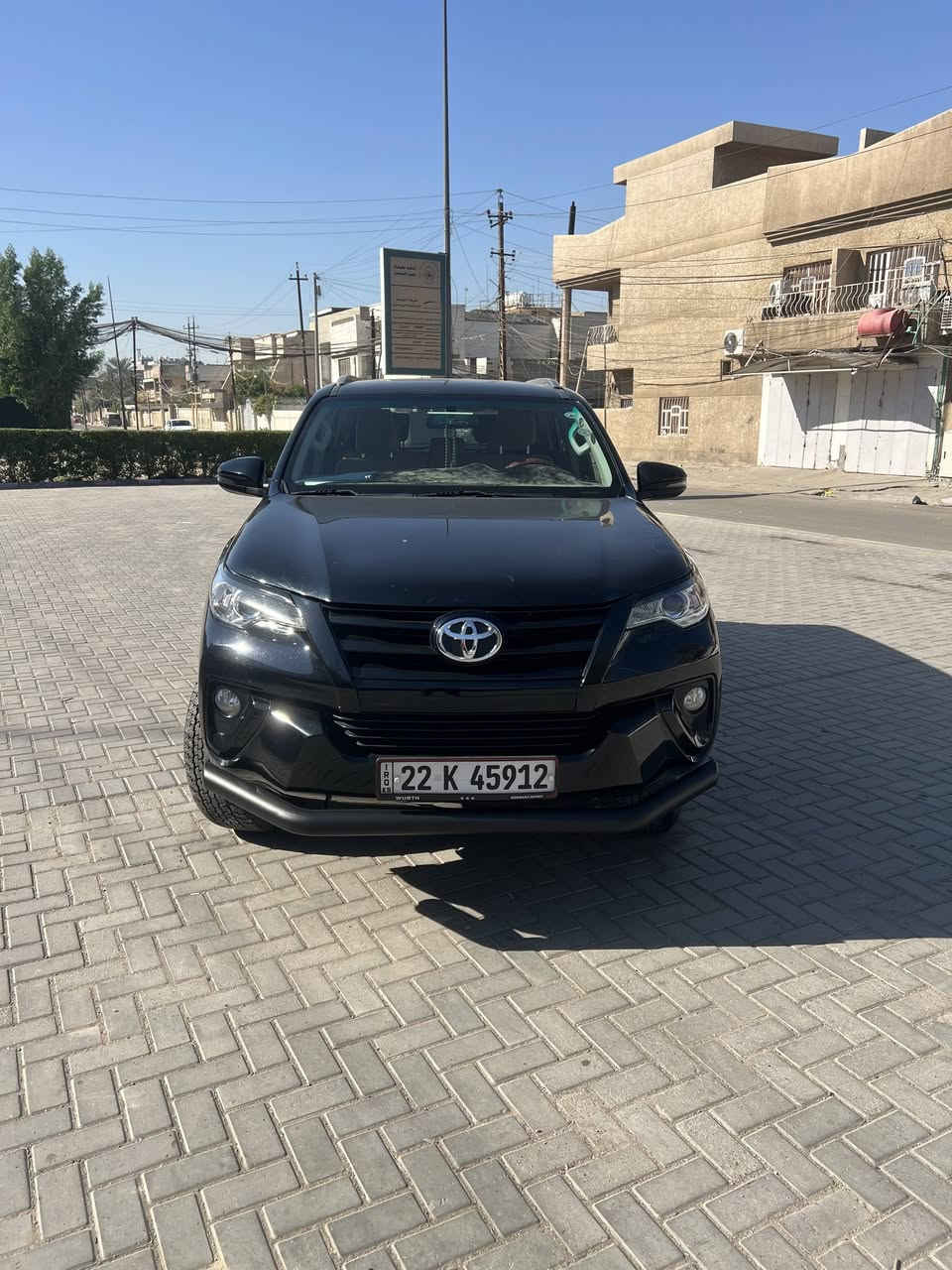 السلام عليكم
TOYOTA FORTUNER 2018 (SAS)
4 سلندر 2.7 لتر
المسافة المقطوعة : 77 الف كيلو 
مواصفات :
3 نسخ من المفاتيح
دفع رباعي و دفلوك خفي و تسييت الاطارات
7 راكب
تخم اطارات جديد
تخم دسكات جديد
تبريد 3 قطع
معروفة مواصفاتها السيارة مابيها برغي نقص
السيارة مكفولة كفاله عامه من الصبغ و الحادث 
سونار للسيارة موجود راسل واتساب يجيك 
مكان السيارة بغداد الكاظمية 
السعر 270  و بيها مجال 
الاتصال : ***********
