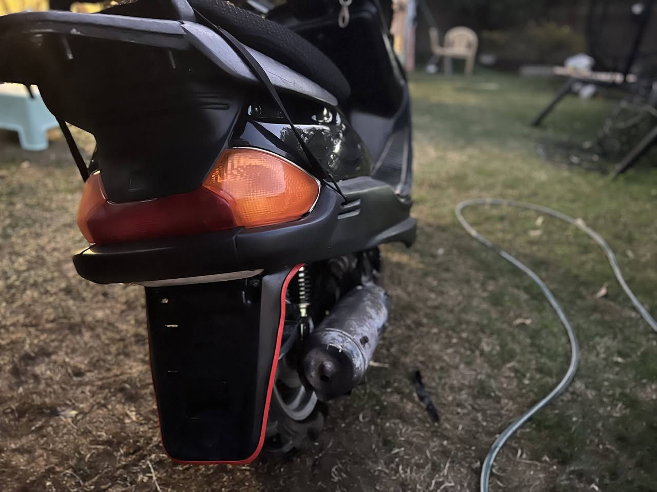 سلام عليكم....
دارجة فظائي ياباني سرعة 100 ......كاملة مكمله ... كهربائية كلها شغاله من هورن واشاير ودشبول واضوية وبك لايت يعني كلشي شغال بيها .......بيها شوته رياضي فول والبلادي موجودة شلعتها ونعومتها جدا ممتازة وشرط المعدل 100 دراجة شبه زيرو مابيها اي نقص غير قمجي عداد ....كشنها نظيف جدا ....دبلاتهها كلها شغاله وطستها ناعمه حييل و بريكات كلها شغاله تجي تشوفها وبلعافة عليك ...

الدراجة مكانها بغداد كرخ اولى.......


**إذا كنت صاحب هذا الإعلان وتريد حذفه لأي سبب، رجاءا أرسل رسالة إلى الدعم الفني**