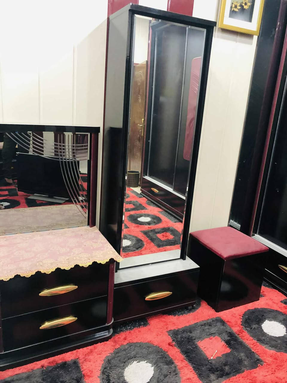 للبيع غرفه تركيه نظيفه كلش استخدام قليل  عنواني سفوان   للتواصل   رقمي *********** اتصال وتساب
