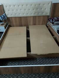 تخت نفرين • سميل