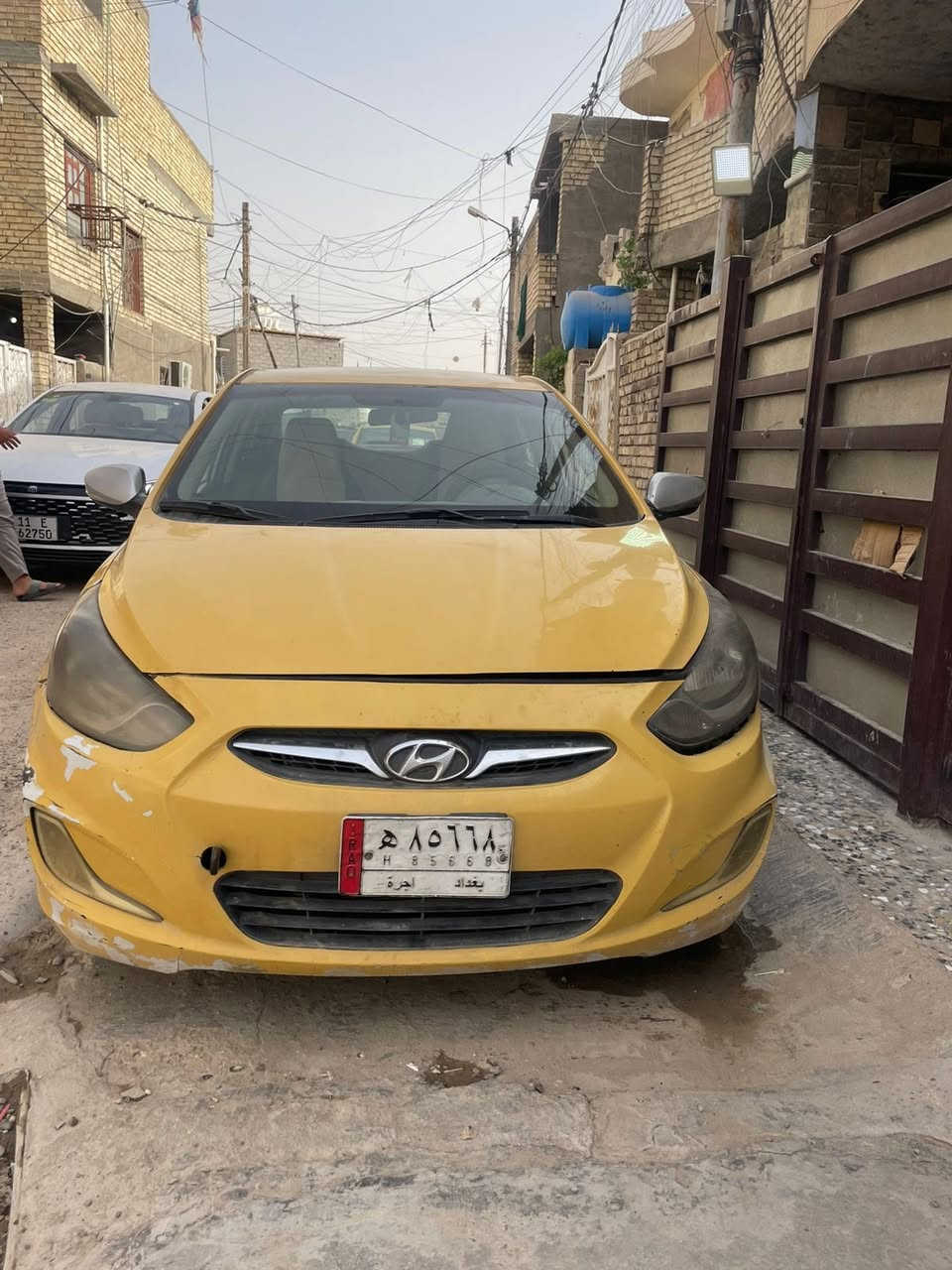 سلام وعليكم اكسنت 2016 خليجي مكينه 1400 بيه ملاحضات مضحت كلهن بل صور سياره مكينته جديده مبدله السعر 68 وبيه مجال بسيط 
رقم ***********

