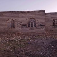 للبيع مشتملات عدد ثنين في حي الجامعه  مساحة الأرض ٥٠٠ متر بناء واصل لل...