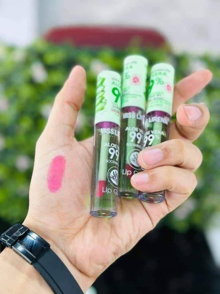 💗 يرطب بعمق ويمنع التشقق
💗 يعطي لون طبيعي حلو وثابت

💗 مناسب للاستخدام اليومي

💗 يخلي شفايفج ناعمة ولمّاعة

خليه دائماً بالجنطة مالتج 👛✨

جمالك يبدي من تفاصيل بسيطة 🌸

للطلب راسلينا دايركت 📩💕


**إذا كنت صاحب هذا الإعلان وتريد حذفه لأي سبب، رجاءا أرسل رسالة إلى الدعم الفني**