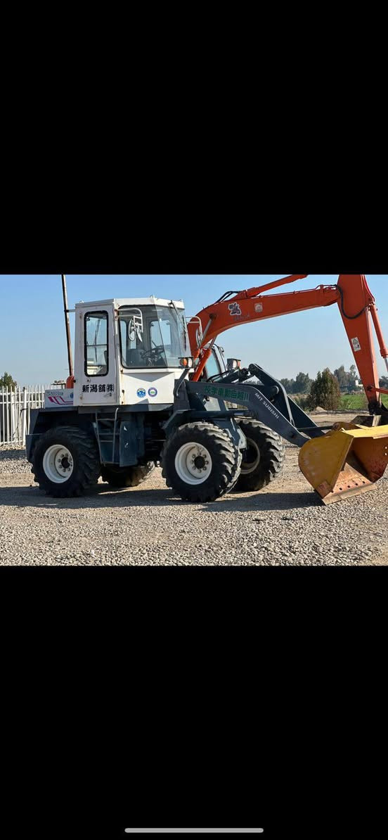 السلام عليكم قمارة شفل ميسبوشي حجم 500 للبيع نضيفه دخول جديد كامله أي نقص ما بيهه حتى تدفه بيهه لا خياس ولا زنجار مكانه بغداد اخوان مكلف بنشر رقم صاحب القماره*********** و الشراي يتصل وبي خير و يدلل
