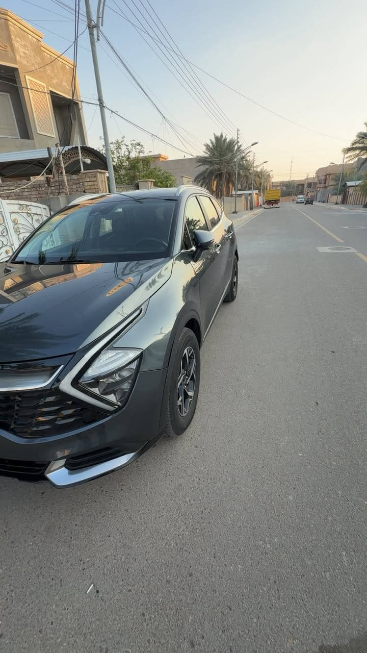 يالله للبيع 
سبورتج 2023 وارد كوري 

1600 توربو 

السياره حادثها لغد صفحه الايمن مصلحه تصليح درجه اولى 

وبيها من كوريا صبغ بابين اليمين والصندوق الخلفي بدون ضربه

كشنات جلد 

 المقاعد تدفئه تبريد 

حساسات خلفيه 

ايرباك ستيرن وبرده فقط ومرجعهن بلاديه 

السياره كامله من كل النواحي مابيها اي مصرف 

بدون رقم  سياره على ايدي جايبها بااسمي 

سعرها ١٧٥ وبيها مجال 

والسونار موجود

*********** للاستفسار
