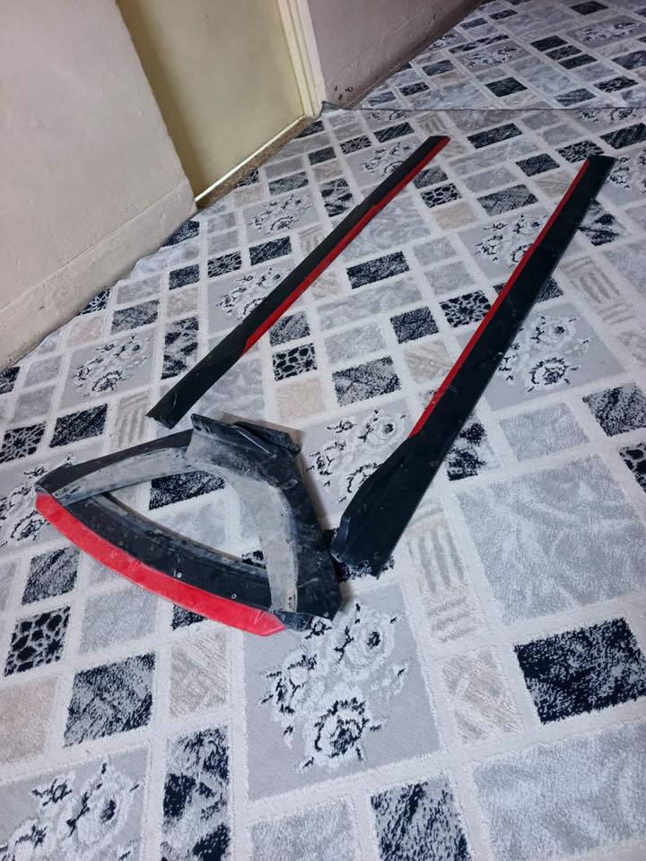 استيكرات دوسات سبورت للبيع السعر خمسين للتواصل يرجى الاتصال على الرقم ***********
