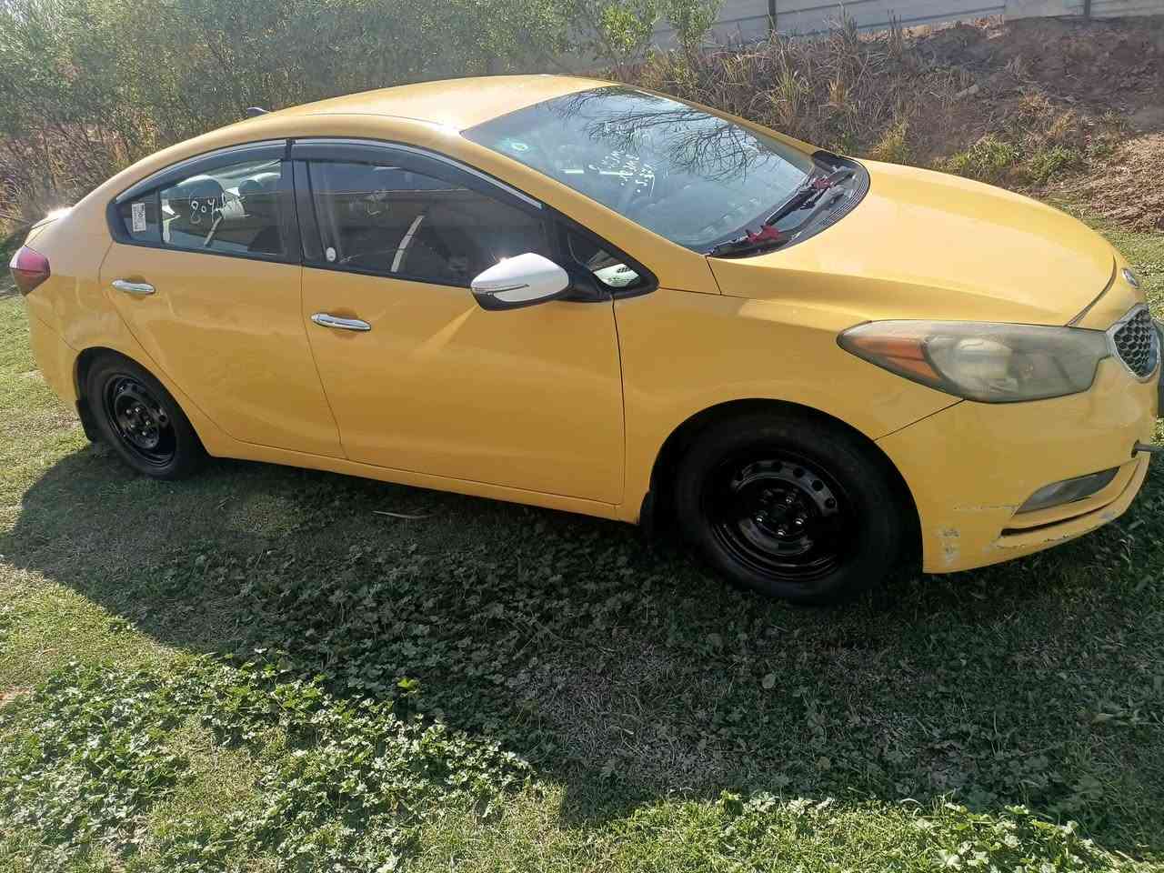 السلام عليكم كيا فورتي 2014 وارد امريكي حادثه بنيد فقط بدون دواخل فقط وبدون يراباك والباقي مكفوال, صبغه  واله      حجم المكينة 1800دوش كير ومكينه مكفوالات صدر أمامي خلفي جديد جاهزه اي نقص مابيه السياره بسمي تحويل مباشر السعر 102وبيه مجال العنوان بغداد اليوسفيه ***********
***********
