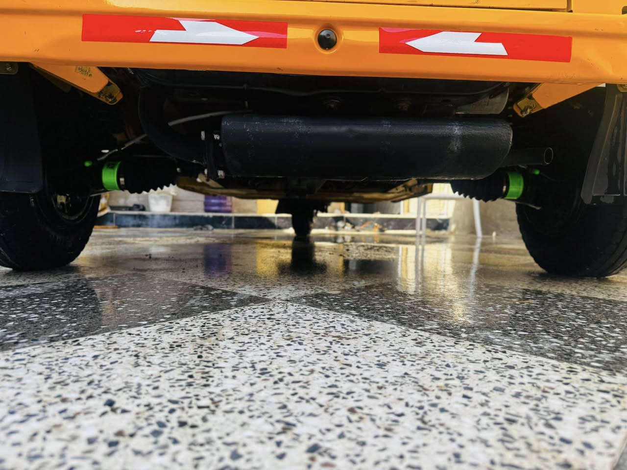 سلام عليكم تكتك للبيع موديل 22 شهر 10 تكتك مابيهه تعمير فقط لغد وقليل وكدامكم موضح بل صور عنوان بغداد العبيدي  شراي يتصل ‭0771 935 6984‬
