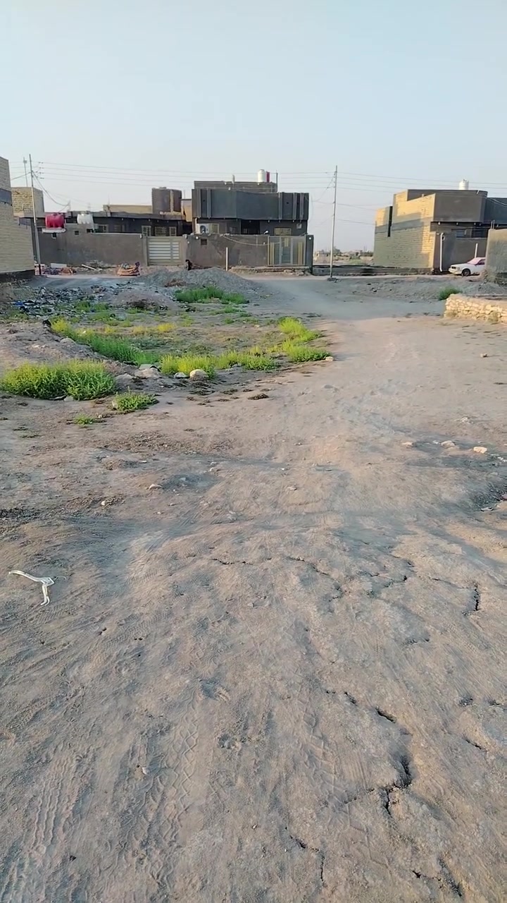 قطعه بالبندقية 200متر بالبداية شارع واسع وعريض طابو صرف بااسمي تعال وبيك خير وتدلل ***********واتساب
