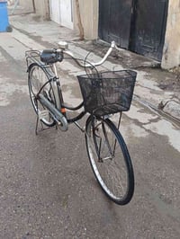 بايسكل بناتي حجم 26 ياباني لشة كبس مو لحيم مابي نقص  سعر 70 مجال جدآ ق...