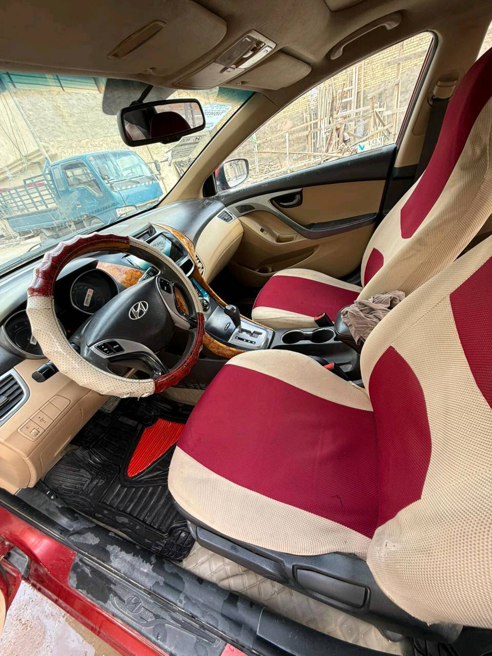 سلام عليكم عيني سياره للبيع النترا هونداي موديل 2013مكفوله بس قبق جنطه وداخل يخبل امانت الله خوش سياره نضيفه اربعه سلندر بسعر 112ورقع وبيها مجال للشرايه عنوان كربلاء ملحق فارس قرب محطت باب كفيل 
ملاحضه: رقم يجي وياها 
