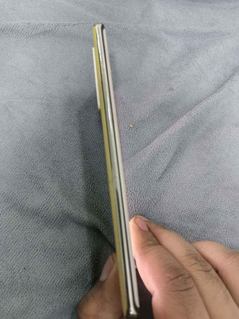 نوت 40 برو 5g ذاكرة 256 
جهاز ظهر مال مفطور وبي طبع كولش خفيف بشاشة هاي نقطة البيضة عكس مال تصوير مبي نقطة مبي نقطة عكس تصوير فقط كل لبي شاشة طبع خفيف وظهر مكسور  باقي مكفول سعر 180 الف 
مكاني النجف الاشرف شارع مجمعات مجمع الكرار 
رقمي ***********
