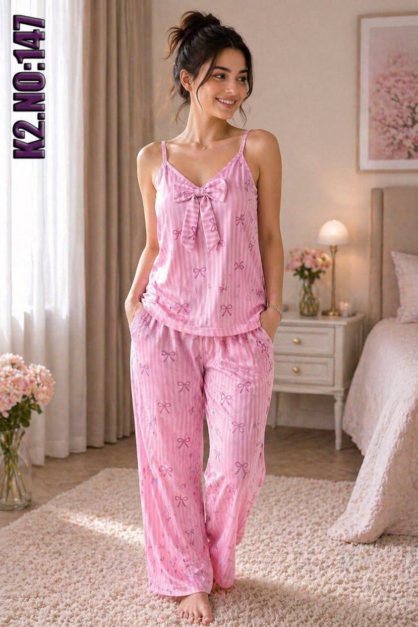 💟اناقة انثى 💟
🧚🏻‍♀️2li pantolon takım🧚🏻‍♀️                                                                                                                                   🧚🏻‍♀️  بيجاما قطعتين ساتان🧚🏻‍♀️                          💝Kumaş:                                                          🎀 Saten🎀                                                                                                                                                  ✨ *standart*✨                                          
*Fiyat 22$*🔥🔥🔥


**إذا كنت صاحب هذا الإعلان وتريد حذفه لأي سبب، رجاءا أرسل رسالة إلى الدعم الفني**