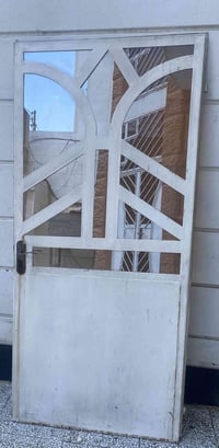 باب للبيع عرض 93 ارتفاع 205 للاستفسار 07718936140