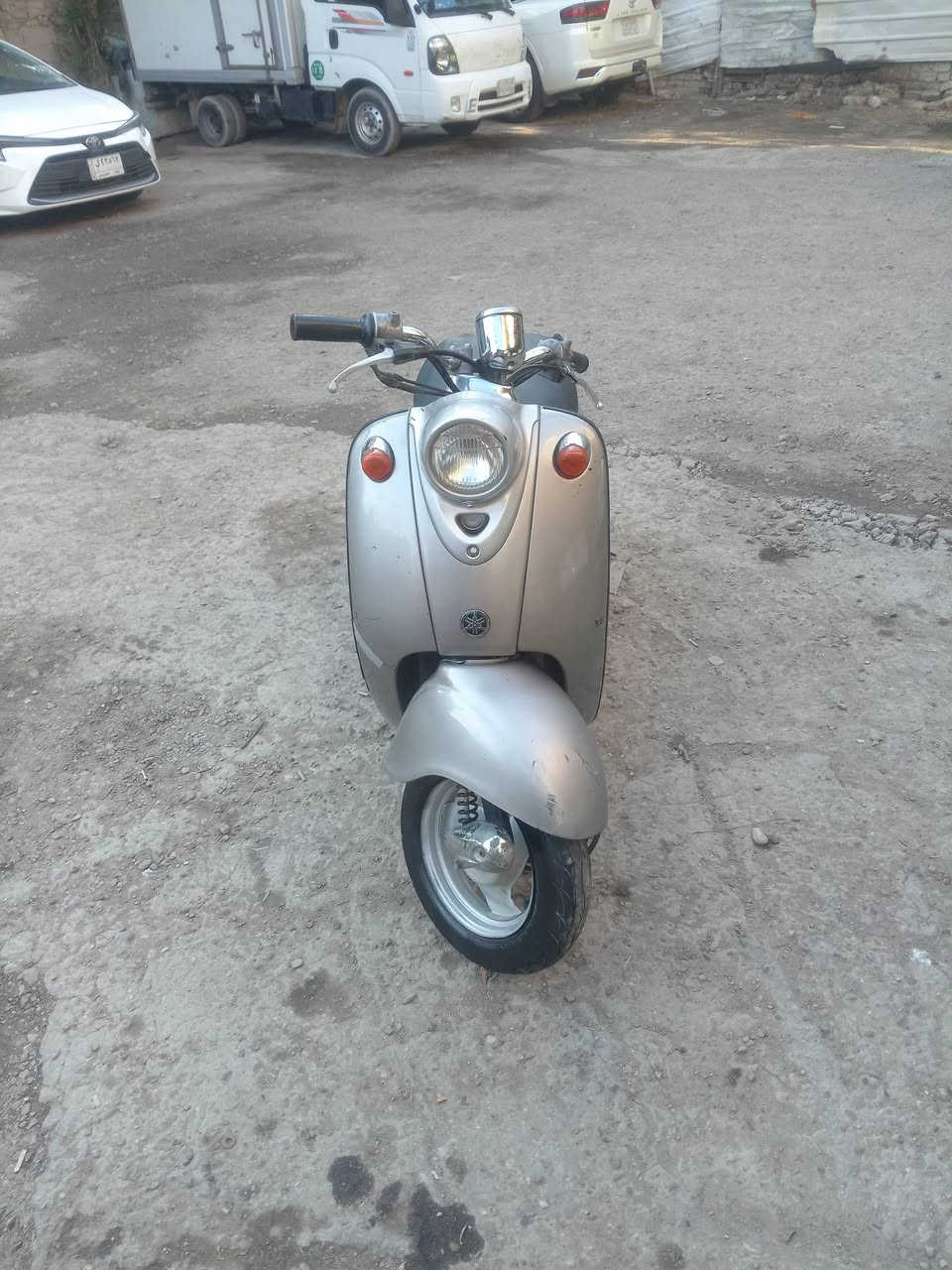 كلاسك نثيه جديده سلف وهندر شلعه معدل كهربائيات كلها شغاله السعر ٣٠٠ وبيها مجال بسيط السكن البنوك الاتصال ***********
