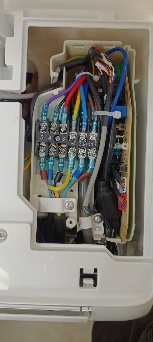 🔧 تنصيب ونقل جميع أنواع السبالت ✅ فك ونقل وتركيب ✅ سحب فاكيوم وفحص التبريد ✅ تمديد وربط احترافي ✅ شحن غاز ✅ عمل مضمون وأسعار مناسبة
📍 كربلاء المقدسة 📞 للحجز والاستفسار: (*********** ) او يمكنكم وضع رسالة على الواتساب وراح نتصل عليكم بأقرب وقت
💯 صور حقيقية من أعمالنا الميدانية
