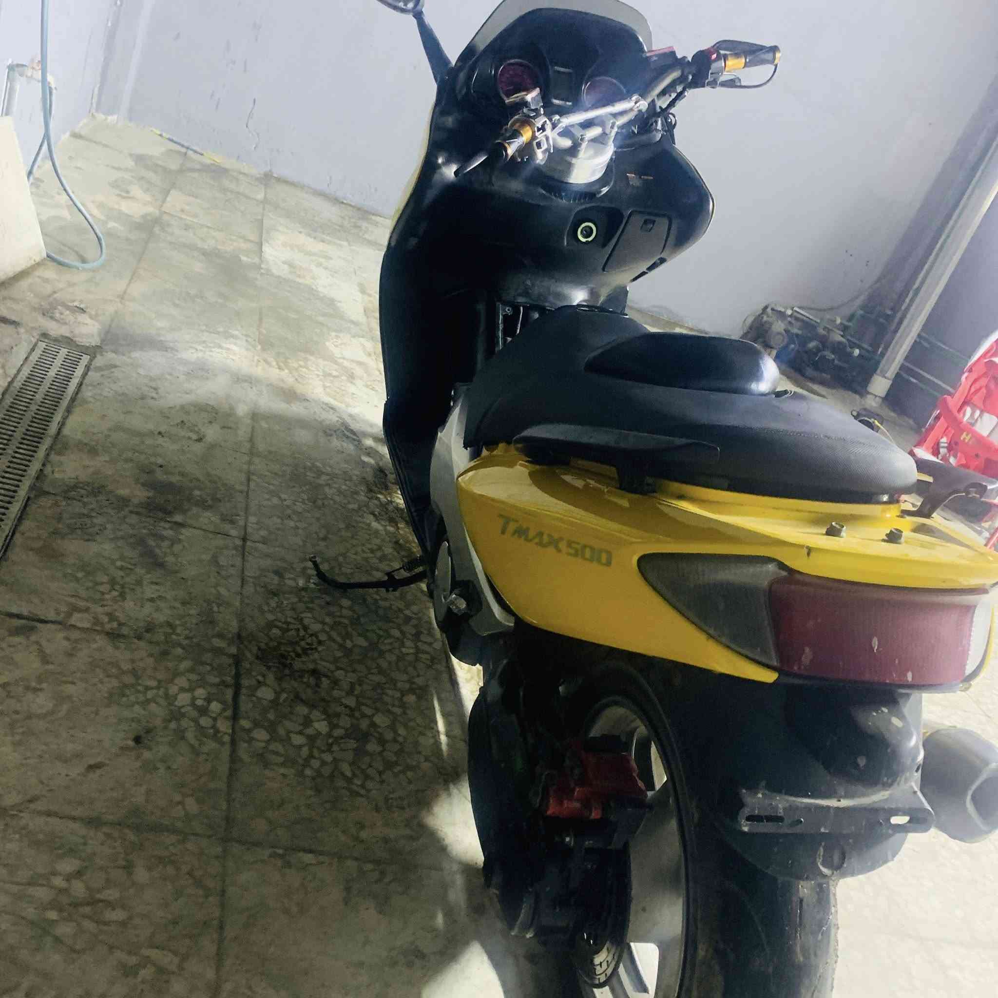 السلام عليكم تي ماكس للبيع موديل2008 الدراجه مجفته تجفيت جديد ومضبوط وسعرها 17ورقه وبيها مجال حگ الجيه ودراجه نشطه شلعه ومعدل فول عنواني الدوره حي (الصحه مقابيل جامعة گلگامش)رقمي *********** هذا الرقم مابي واتساب *********** وهاذ الرقم بس واتساب
