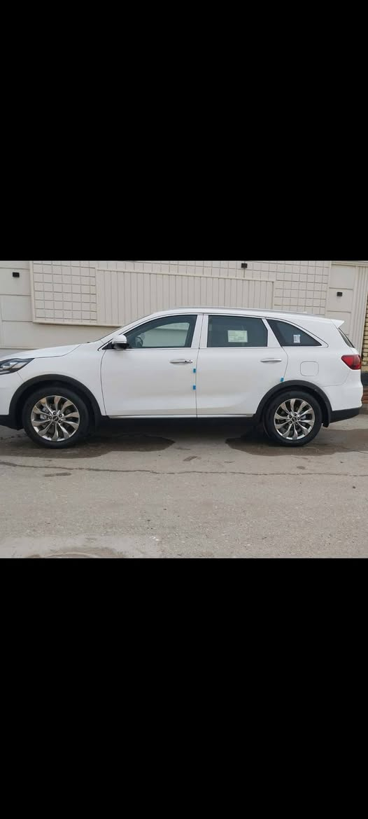 سورنتو 20 خليجي فول مواصفات رقم بغداد بسمي محرك 6 سلندر 7 راكب 3 قطع تبريد مركزي منفصل كامره دواره بصمه 
تحكم بلستيرن مثبت سرعه ويل كروم تخم تاير جديد اشاير بلمري مري شفط يدات نيكل ستيل اصل قبق جنطه كهربائي سياره حلوه وجديده ماشيه 120 بيه بارد قليل داير جاملغ وجوه رقم الخلفي 
سعره 243 وبيه مجال لطيبين. ***********
