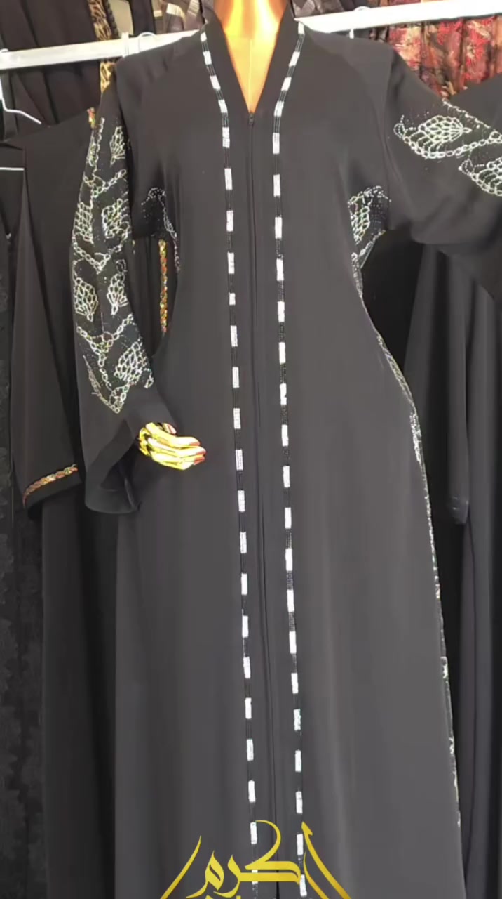 #مصمم#الازياء كرم الخفاف
#معمل#خياطة بنت الشرق للازياء النسائية الراقية👗
احدث الموديلات العصرية💥 والحصرية💥 تتوفر لدينا وباسعار المعمل💯 مباشرة✔️


**إذا كنت صاحب هذا الإعلان وتريد حذفه لأي سبب، رجاءا أرسل رسالة إلى الدعم الفني**