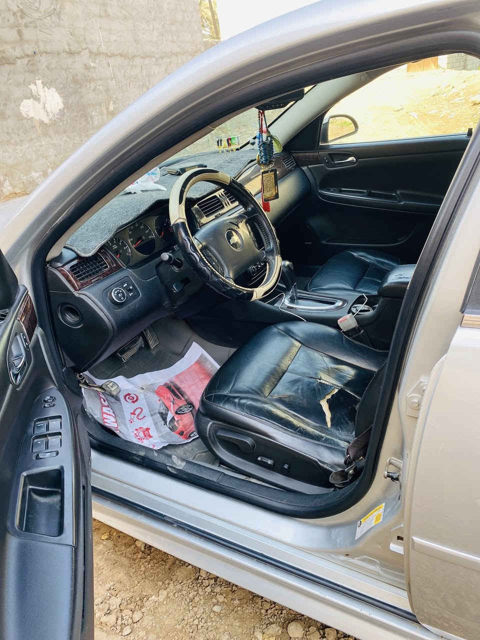 السلام عليكم
سياره امبالا 

2012

محرك 3600

سياره حلوه وكامله 

صدر  كير. محرك كفالا  

كشنات جلد كهرباء 

تبريد تدفه فول 

شاشه وكامره 

رقم بغداد 

السنور مرفق ويه الصوره 

سياره خير من الله تعال كلب وشوف 

ممشتغله خط سياره مال بيت 

العنون ديالى بعقوبه *********** وأي ستفسار حاضر

السعر (110) وبيه مجال للطيبين
