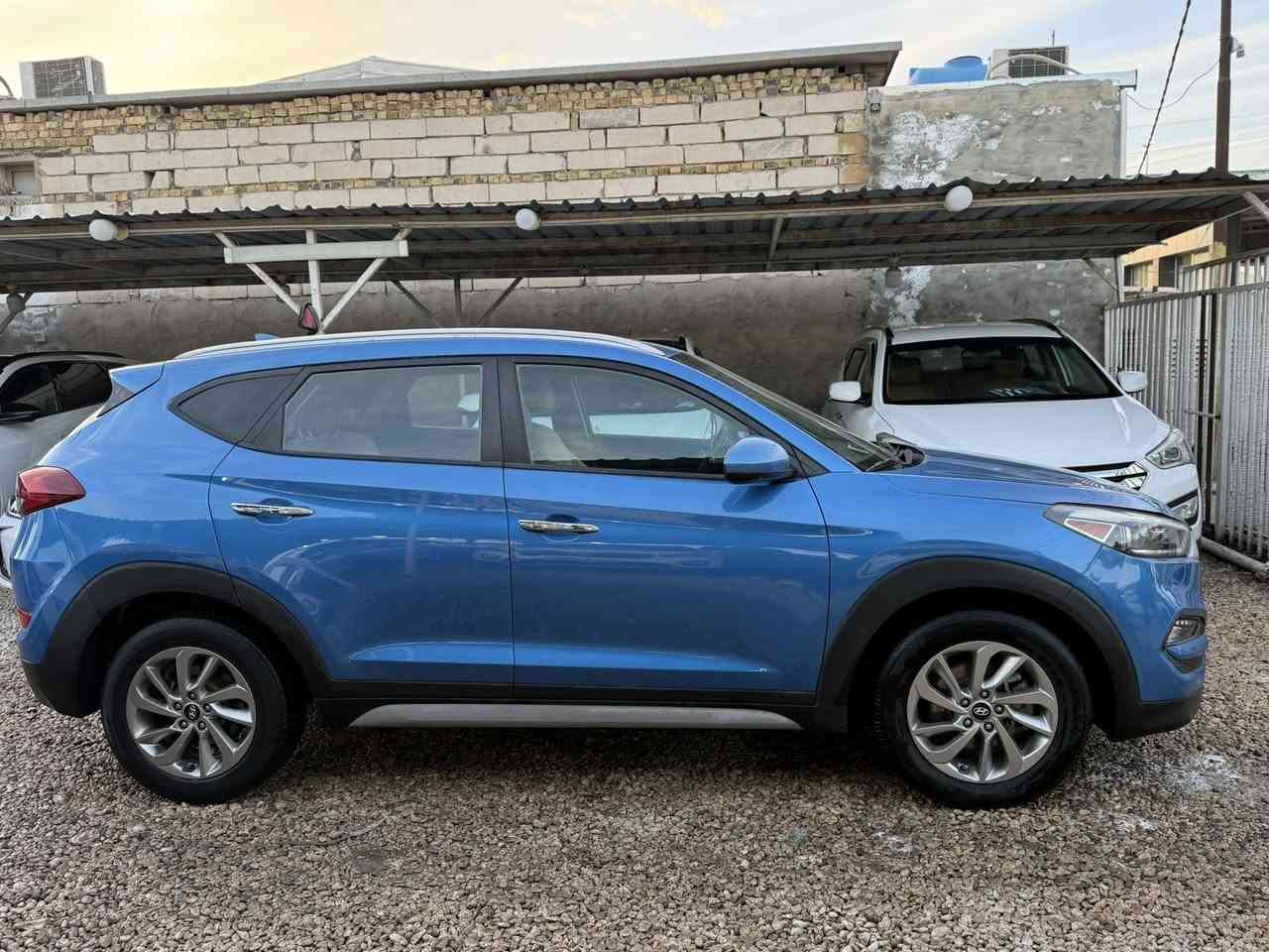 للبيع توكسان ٢٠١٨وارد صور حادث وسونار مرفق محرك ٢٠٠٠شاشه جبيره وكامره كشنات جلد كهرباء رقم بغداد بدون ايرباك ولا دواخل نص جاملغ خلفي فقط السعر١٤٨ورقه
***********مكاني الحله
