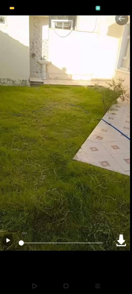 السلام عليكم بيت للبيع في الفلوجه مجمع الرحاب مرحلة الاولى كافه خدمات 
مساحه 250 متر متكون غرف ٢ وصاله ديوانيه ومطبخ وصحيات خارجي وداخليه كامل مكمل 
سعررر 150 مليون بيه مجال
***********
*********** واتساب
