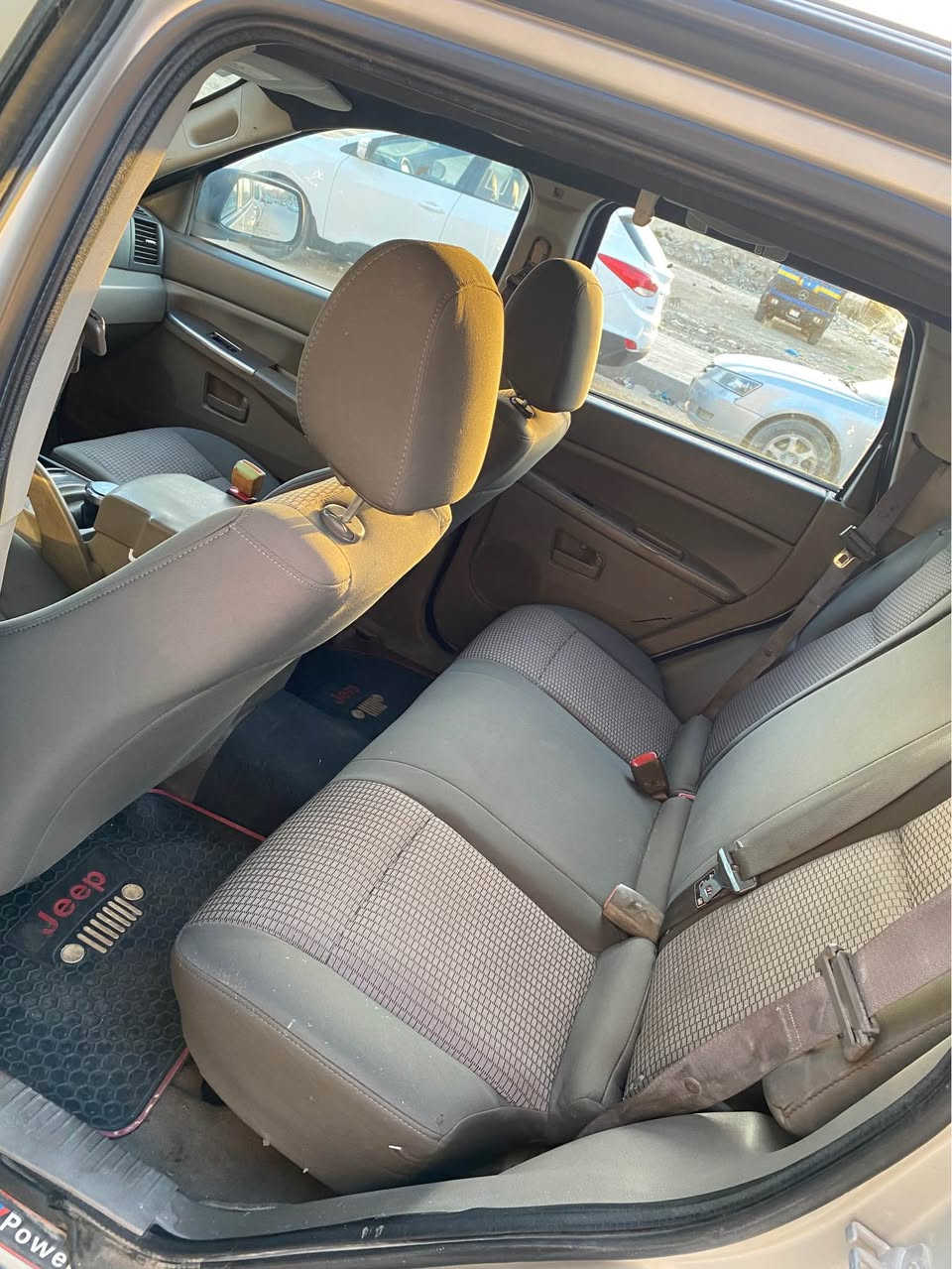 جيب كراند شيروكي لاريدو مديل ٢٠٠٨
سياره ما بيها ضرر بس الي موضح بصور 
سياره رقمها بغداد سنوية جديده 
سياره ماشية ٢٩٠ الف 
سياره كامله نقصها فقط حدادية 
 سياره مكانها ناصريه المركز 

رقمي ***********
وشكرا ناصرية, ذي قار
