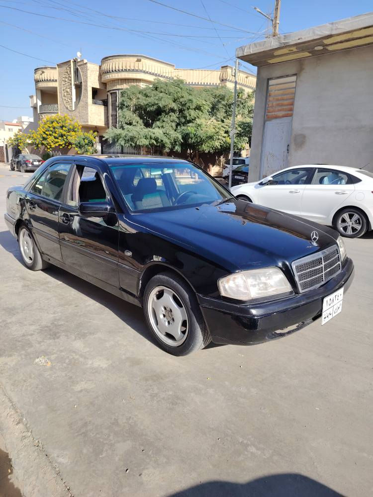 مارسيدس ١٩٩٣ محرك ٤ أتوماتيك سنويه جديد تبريد مكان سياره في كركوك للبيع أو مراوس تحويل ثاني يوم سعر ٥٢ ورقة سياره كلش حلوه للاستفسار الاتصال على الرقم *********** ###***********## كركوك, العراق
