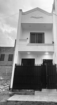 بيت للبيع • ٥٠م • حي دجلة شارع ٢٥