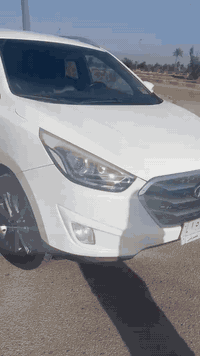 السلام عليكم توكسان موديل 16 نضيفه بمنعه الكلمه وبيه سونار جديد مكانه البكرلي تفاصيل اكثر اتصل علا الرقم ‏‪0783 889 8123‬‏
 ‏‪0783 809 0252‬‏
