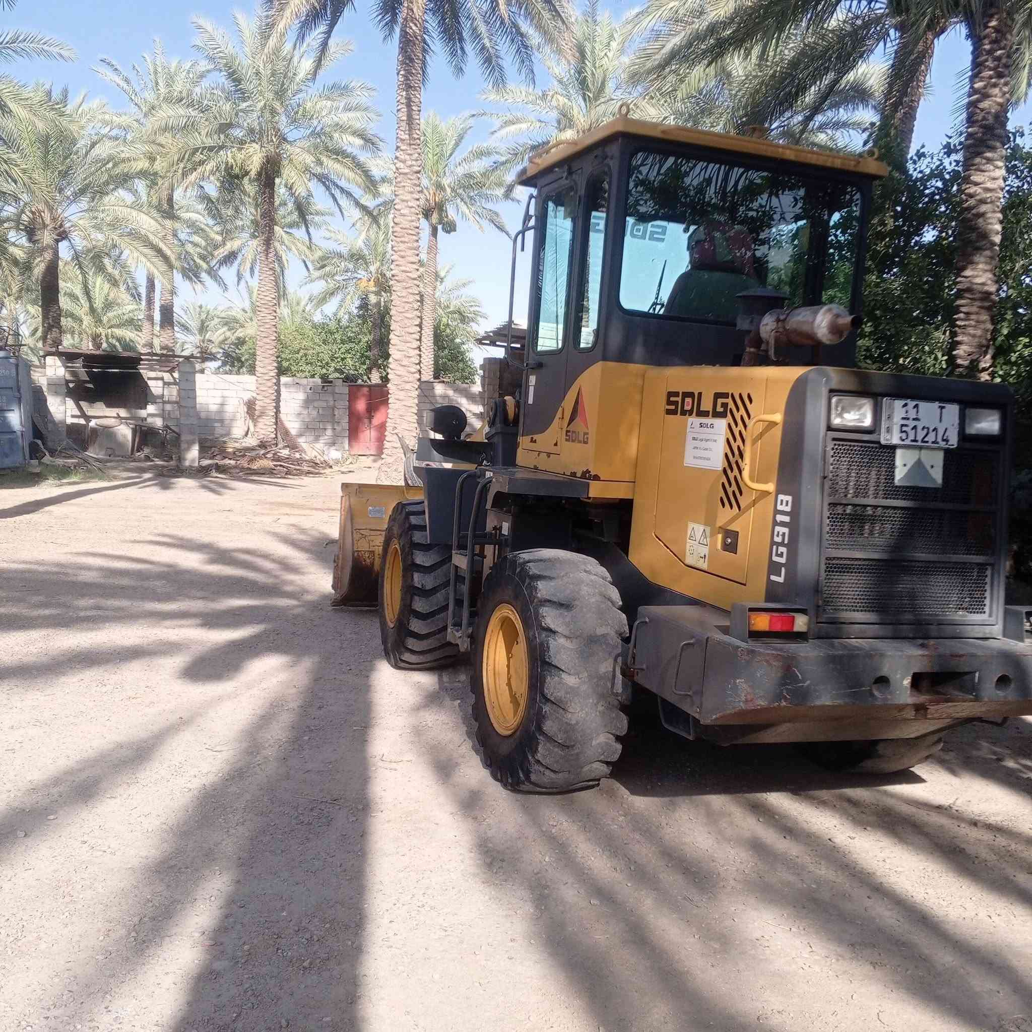 السلام عليكم شفل صيني موديل 2013 حجم 918 رقم بغداد نكليزي مكينه بيها تبخير ولباقي كفاله الاتصال ***********
