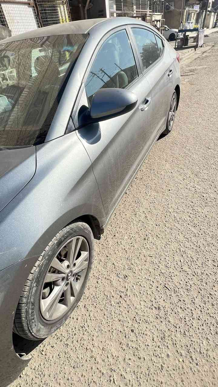 النترا 2017 امريكي 
محرك 4سلندر 2000
سيارة بصمه وموصفات عاديها 
السعر:118 وبيه مجال   
***********
بغداد
