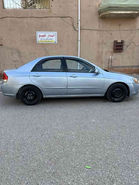 السلام عليكم سياره للبيع كيا اسبكترا مديل ٢٠٠٧ الشراي يتصل ع الرقم *********** غير متواجد ع الفيس السعر ٨٠
