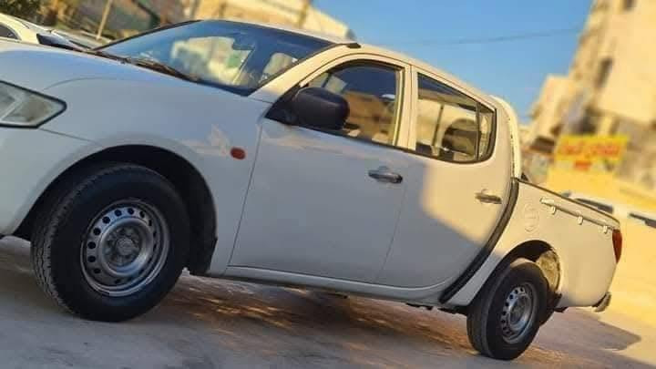 *للبيع بدفعة اولى 1400 وقسط شهري 127 والباقي اقساط عالهوية*
ميتسوبيشي 2008 
 فحص كامل 
كرت ابيض 
استخدام شخصي 
0780687725
تواصل من الساعه 10 لساعه4 عصرٱ بعد الساعه 4 تواصل واتساب
‏مراسلة نور سيارات عبر واتساب. https://wa.me/message/L2WLQ7STSQA4E1


**إذا كنت صاحب هذا الإعلان وتريد حذفه لأي سبب، رجاءا أرسل رسالة إلى الدعم الفني**