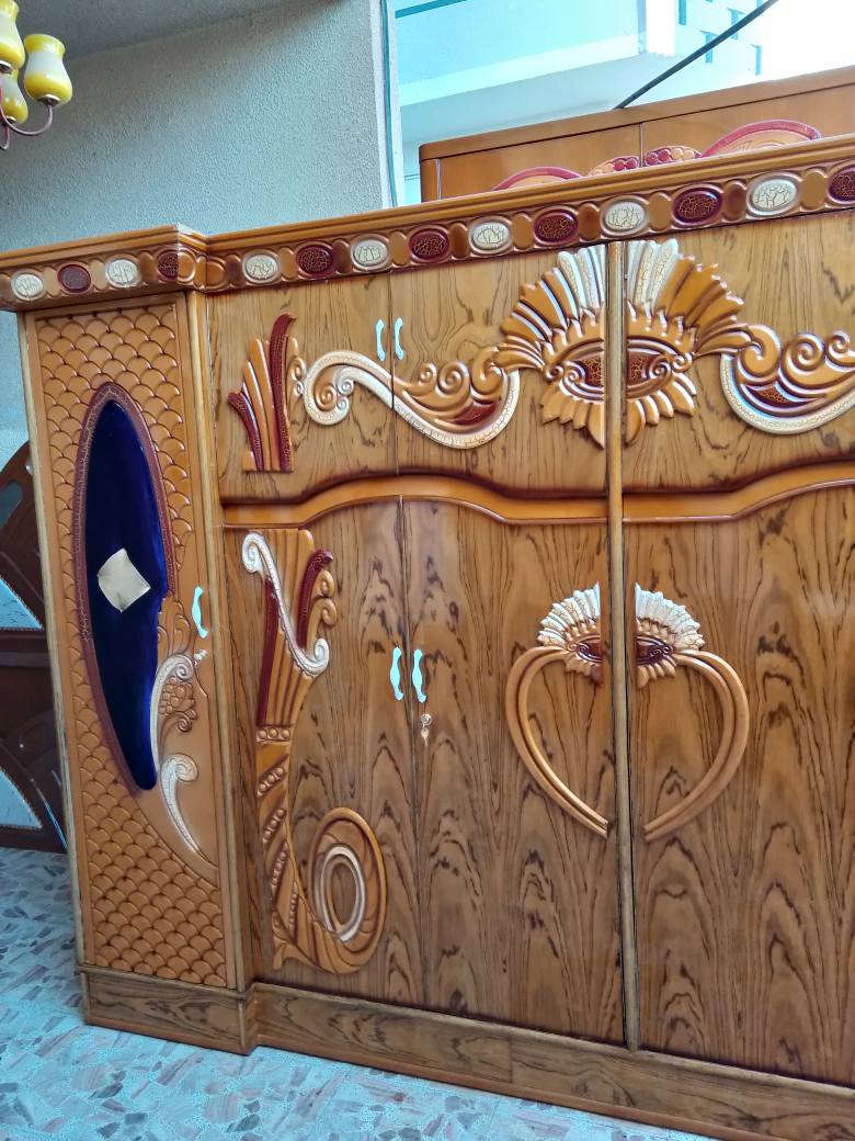 السلام عليكم كنتور 6باب طابقين للبيع داخل خارج صاج للبيع السعر 225وبي مجال المكان نجف الاشرف الشراي يتصل على الرقم *********** ويوجد خدمه توصيل داخل النجف الاشرف @إشارة النجف, العراق
