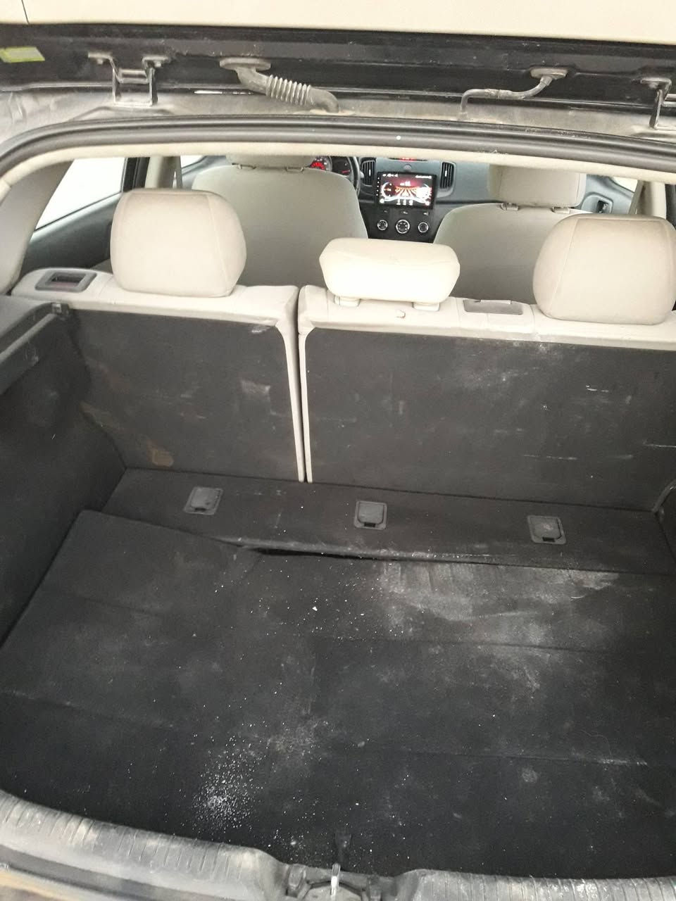 كيا فورتي 2012 رقم اربيل باسمنه  السنويه ل2027محرك وكير شرط حداديه شرط تبريد تدفئه شرط فول مواصفات عدى البصمه ه تخم تايرات جاهزه على اخر حبايه. استخدام شخصي كفاله فقط البنيد ونص باب العبري بي صبغ والباقي كفاله عامه السعر 73 وبيه مجال السياره مال جناي مكان السياره الديوانيه للاستفسار على الرقم *********** و*********** واني بخدمتكم خاص مراح اجاوب اعتذر منكم اخوتي
