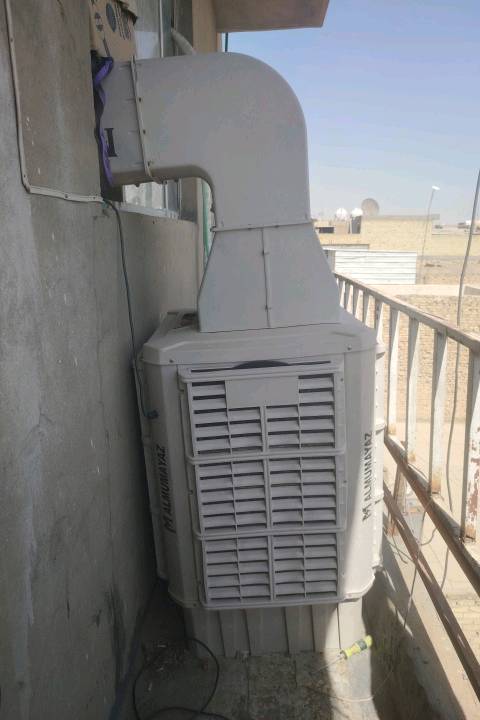 مبرده للبيع جديده مامستخدمه كله جديده مستخدمه شهر واحد سعره 250 رقم الهاتف***********