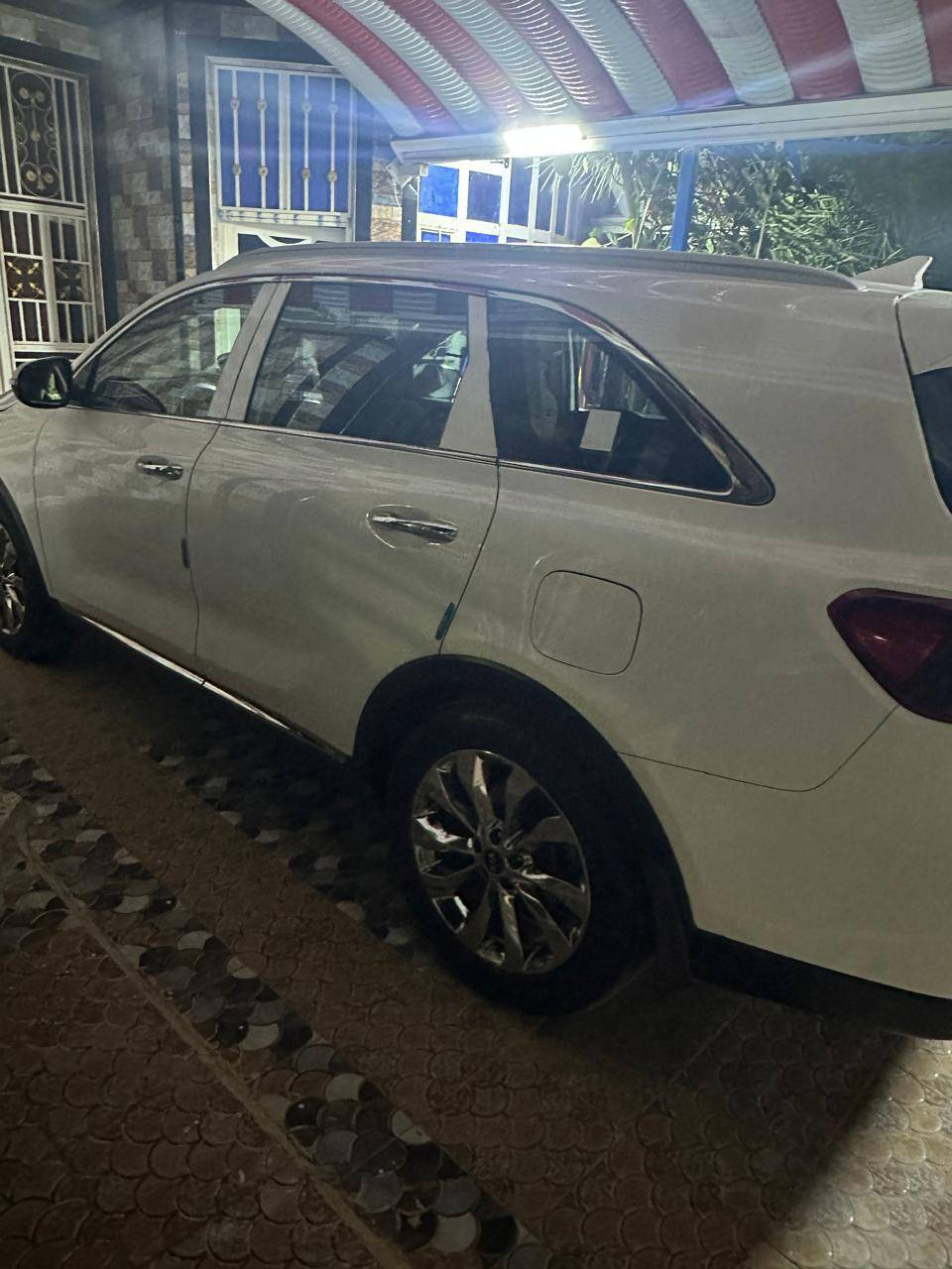 سورنتو موديل 20 خليجي محرك 6سرندر ماشه 80 كفاله 7راكب رقم واسط بسمي مال جناي وبيه هواي موصفات ***********
