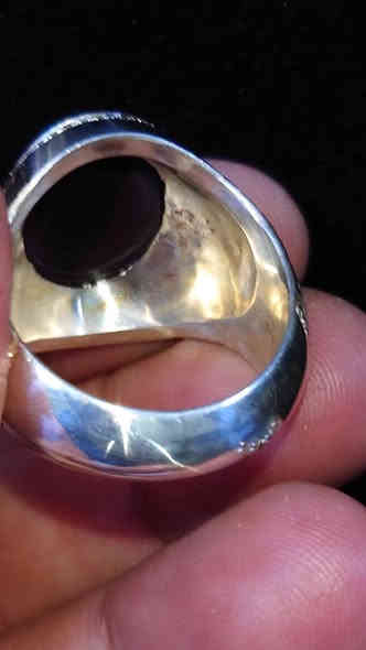 عقيق يماني طبيعي صياغة يدوي ثقيلة خط يدوي عباس ضابطي السعر 65الف العنوان بغداد زعفرانية فضه 925الهاتف *********** بغداد
