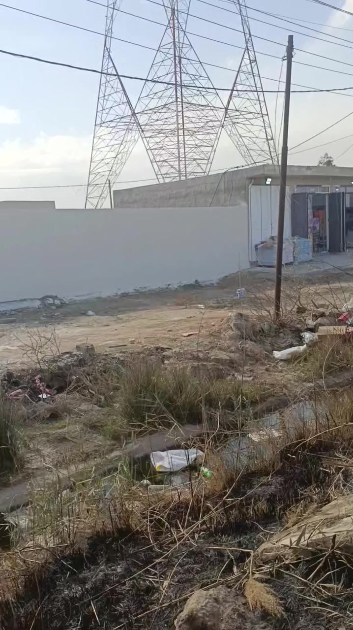 للبيع 900متر مربع تجاريه على شارع رئيسي مقابيل مجمع الرحمان كربلاء 
‏‪***********‬‏
