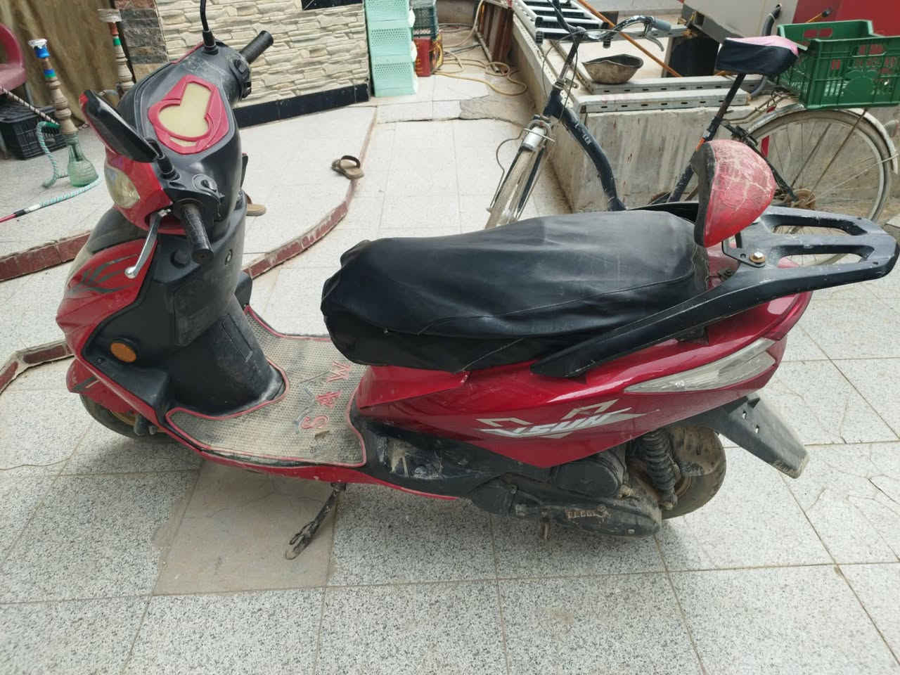 سلام عليكم شباب هاي دراجه سكنس  للبيع دراجه مرتبه بس متروكه 
ابيع كوم حديد 250 وبيه مجال قليل 
الخاص مفتوح 

‏‪***********‬‏ تصال موجود
